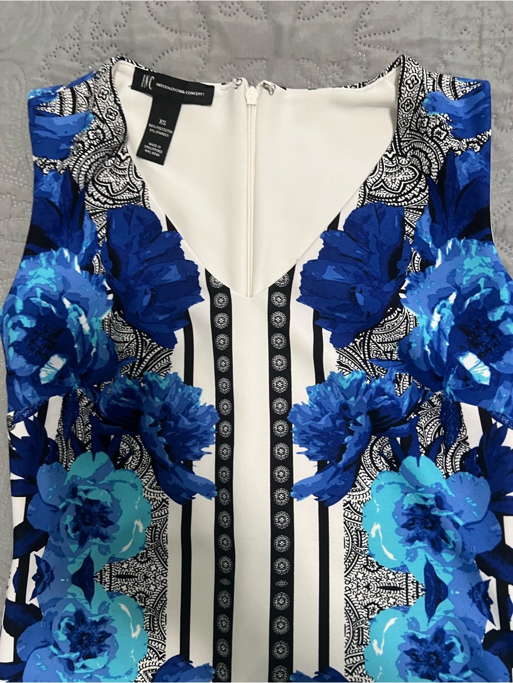 INC Floral Paisley Border Print Sheath Dress Blue White Black Scuba Stretch XSโ - Picture 3 of 6